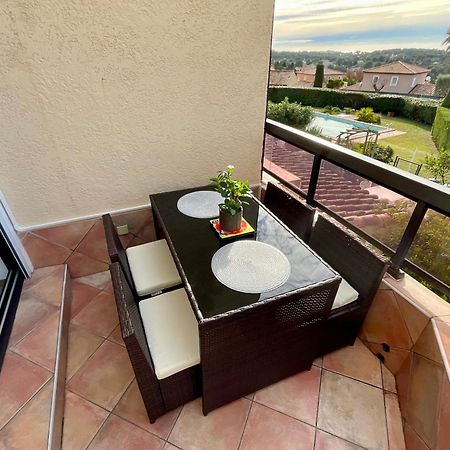 Appartement Sanary Vue Mer Au Calme Exterior photo