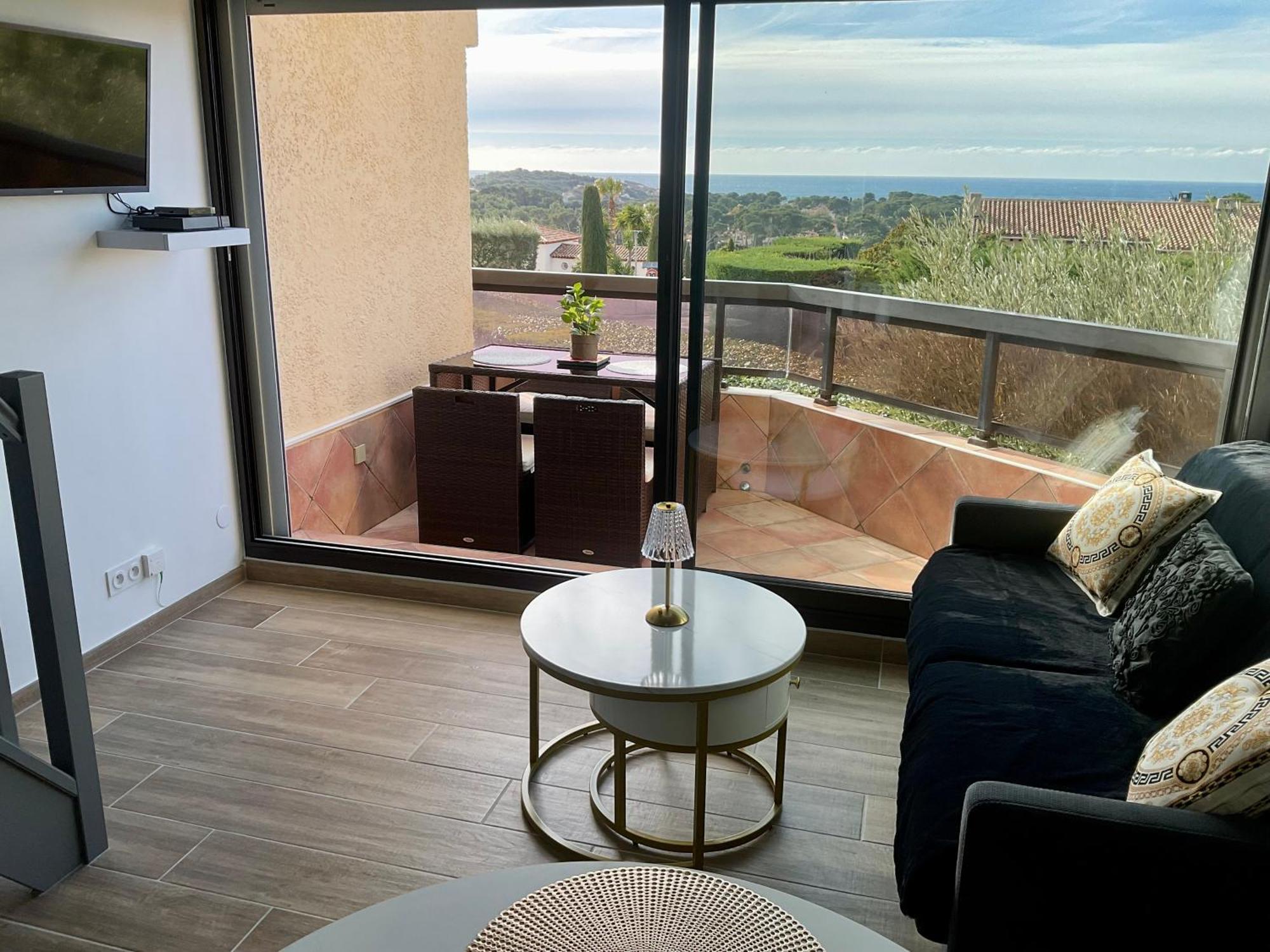 Appartement Sanary Vue Mer Au Calme Exterior photo