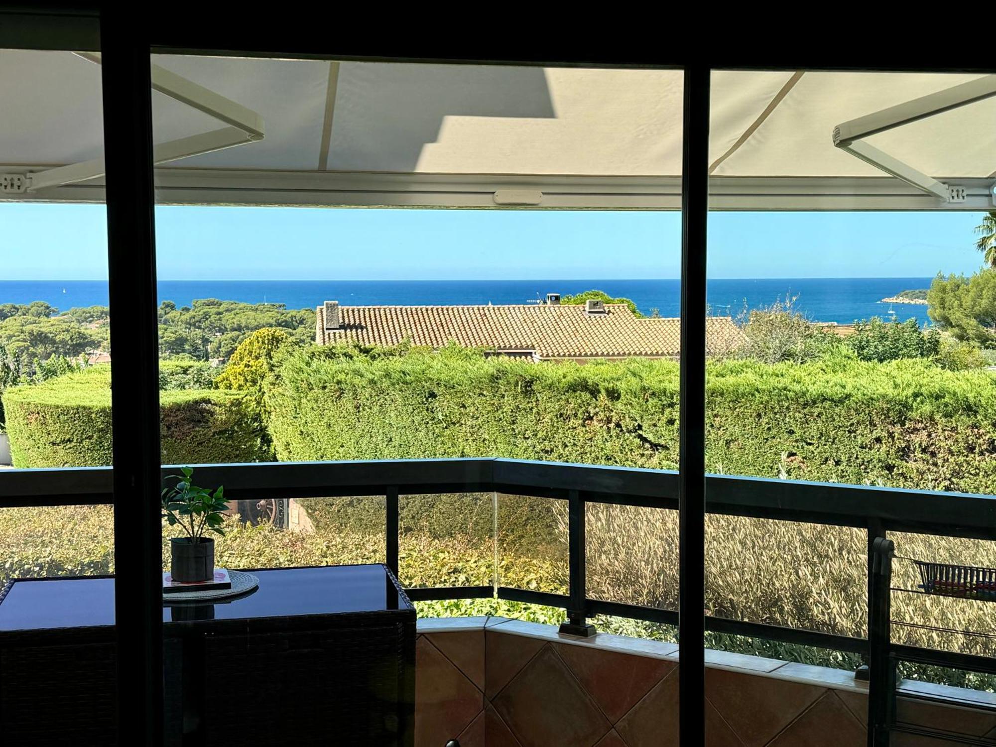 Appartement Sanary Vue Mer Au Calme Exterior photo